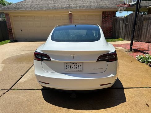 Used 2020 Tesla Model 3 Long Range AWD/4WD image 9