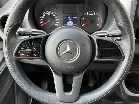 Used 2021 Mercedes-Benz Sprinter 2500 image 16