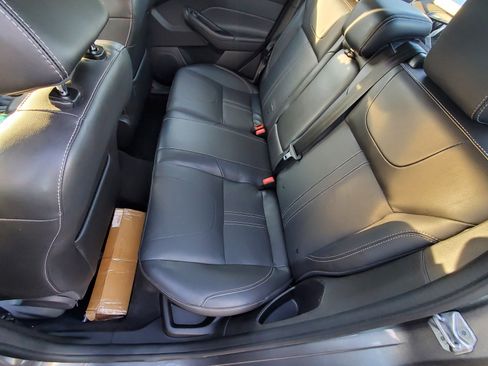 Used 2014 Ford Focus SE w/ Equipment Group 201A image 12