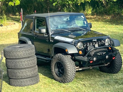 Used 2013 Jeep Wrangler Rubicon w/ Dual Top Group image 1