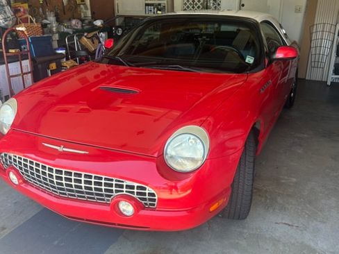 Used 2002 Ford Thunderbird RWD image 10