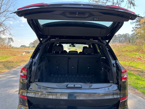 Used 2021 BMW X5 sDrive40i w/ M Sport Package image 11