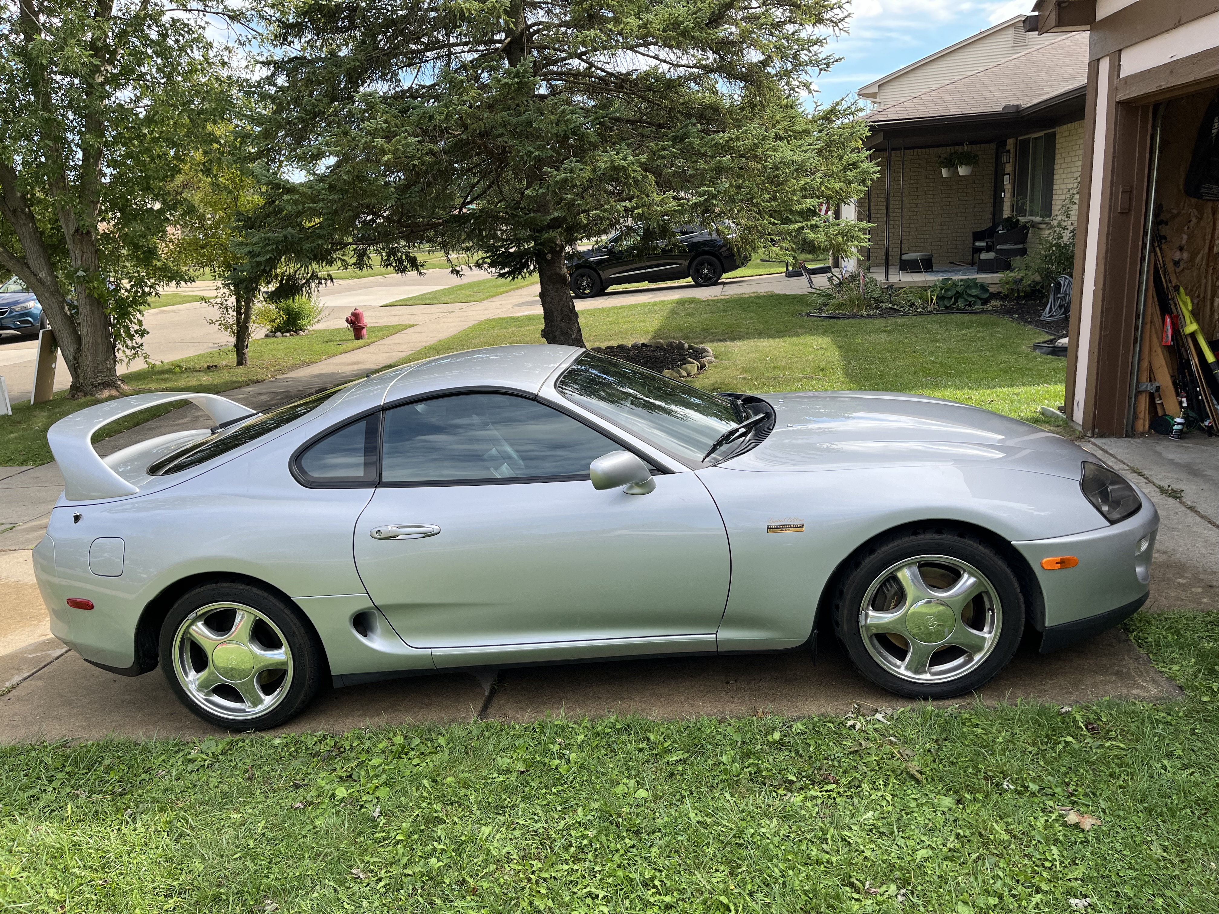 Used 1997 Toyota Supra Turbo w/ Gold Appearance Pkg RWD image 5