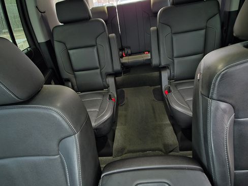 Used 2016 GMC Yukon XL SLT w/ Premium Edition image 14