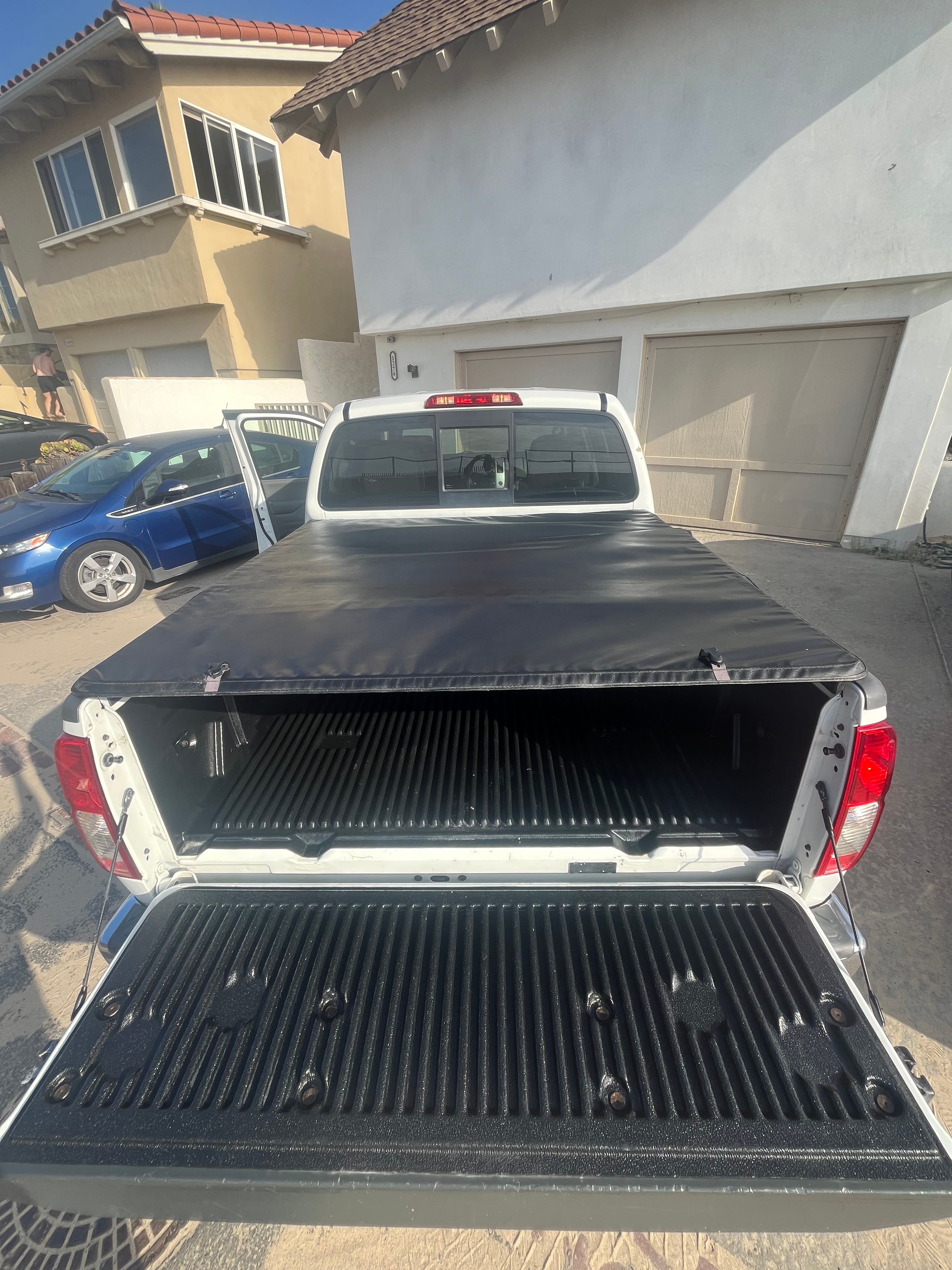 Used 2017 Nissan Frontier SV RWD image 6