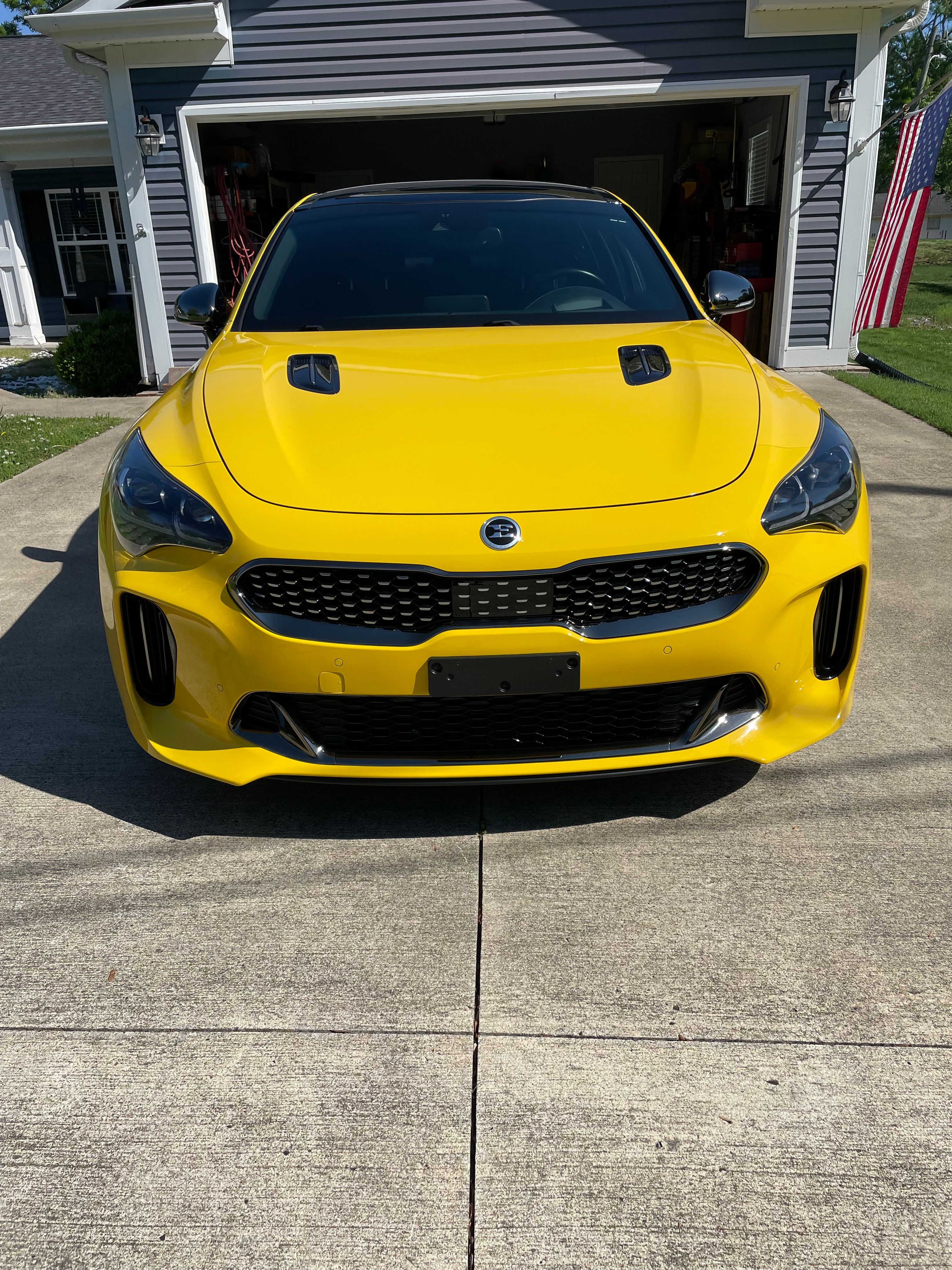 Used 2018 Kia Stinger GT2 AWD/4WD image 5