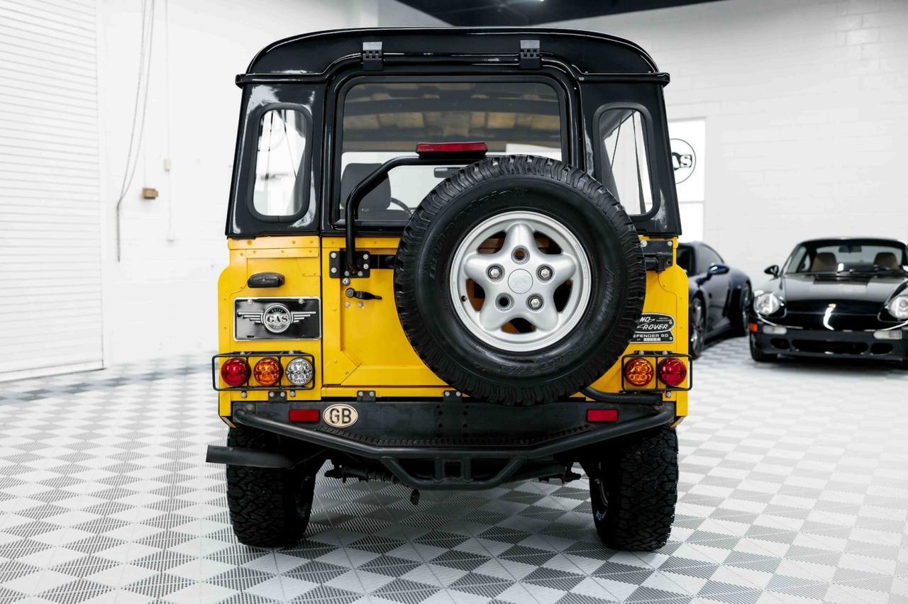 Used 1997 Land Rover Defender 90 AWD/4WD image 9