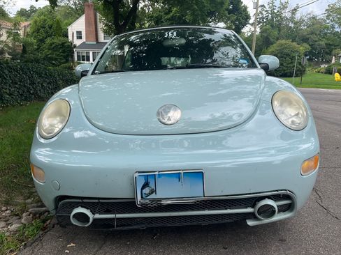 Used 2005 Volkswagen Beetle GLS FWD image 13