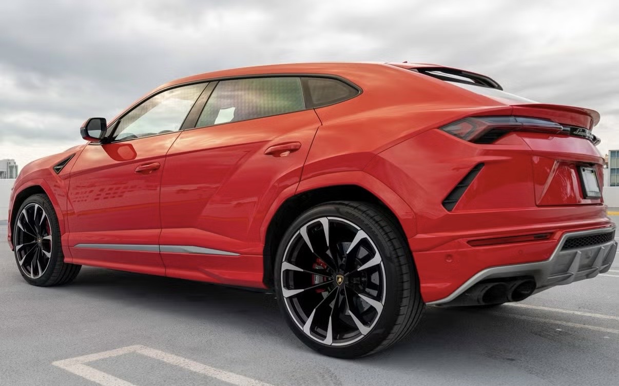 Used 2021 Lamborghini Urus AWD/4WD image 10