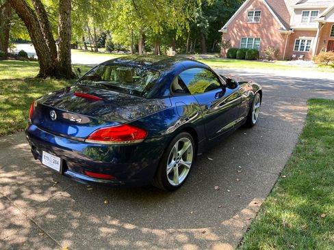 Used 2011 BMW Z4 sDrive30i RWD image 23