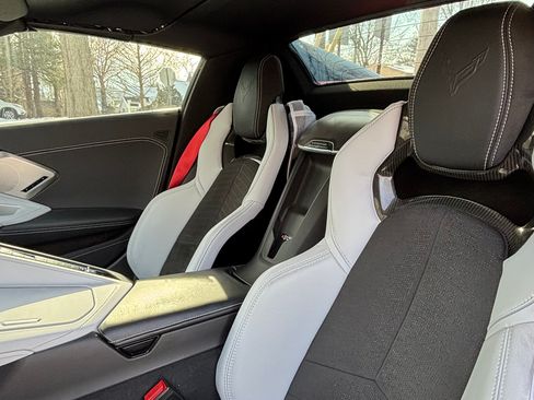 Used 2021 Chevrolet Corvette Stingray Preferred Conv w/ 2LT image 6