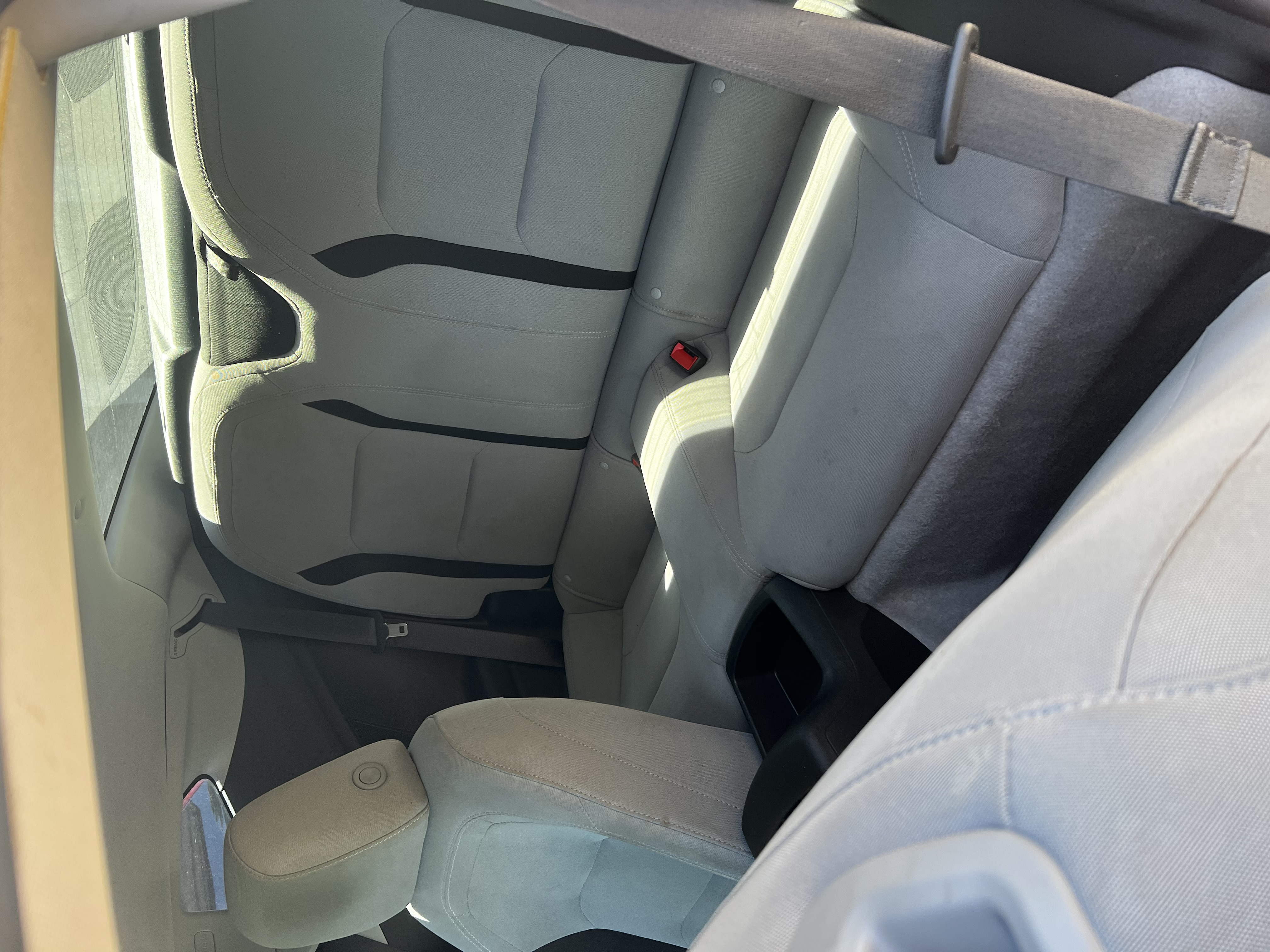 Used 2020 Chevrolet Camaro LS RWD image 6