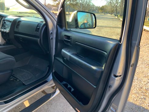 Used 2010 Toyota Tundra SR5 image 11