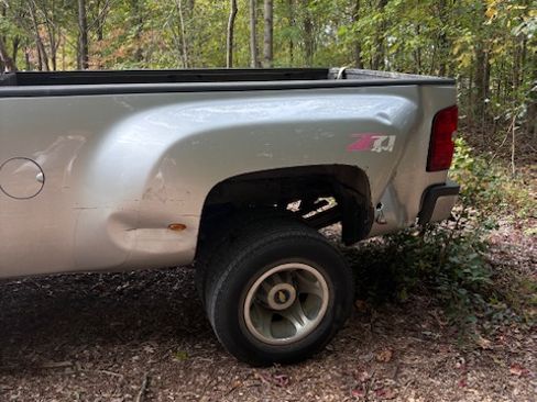 Used 2011 Chevrolet Silverado 3500 LTZ image 6