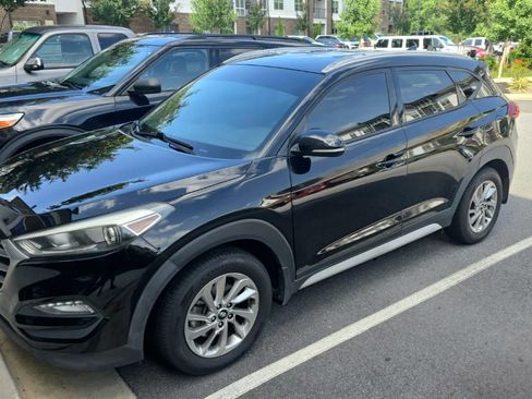 Used 2018 Hyundai Tucson SEL Plus AWD/4WD image 2