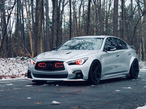 Used 2018 INFINITI Q50 Red Sport 400 w/ Sensory Package (Sport) image 9