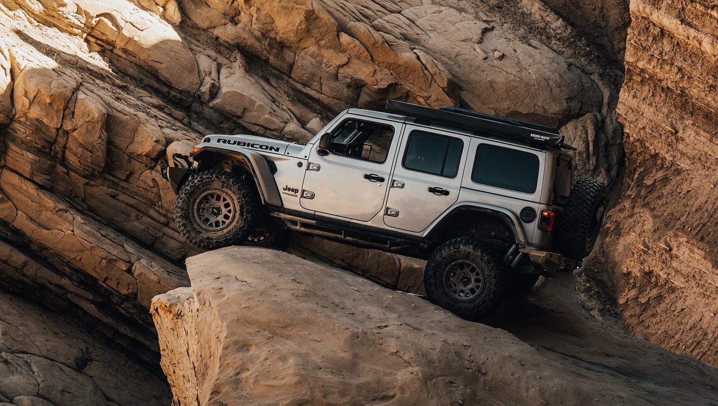 Used 2018 Jeep Wrangler Unlimited Rubicon AWD/4WD image 1