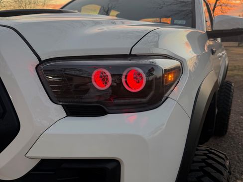 Used 2019 Toyota Tacoma TRD Pro image 16