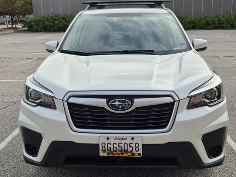 Used 2019 Subaru Forester Premium image 1