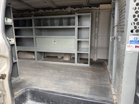 Used 2003 Chevrolet Express 3500 Extended Van 3D image 14