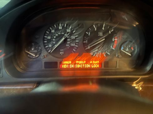 Used 2003 BMW 540i Sedan image 9