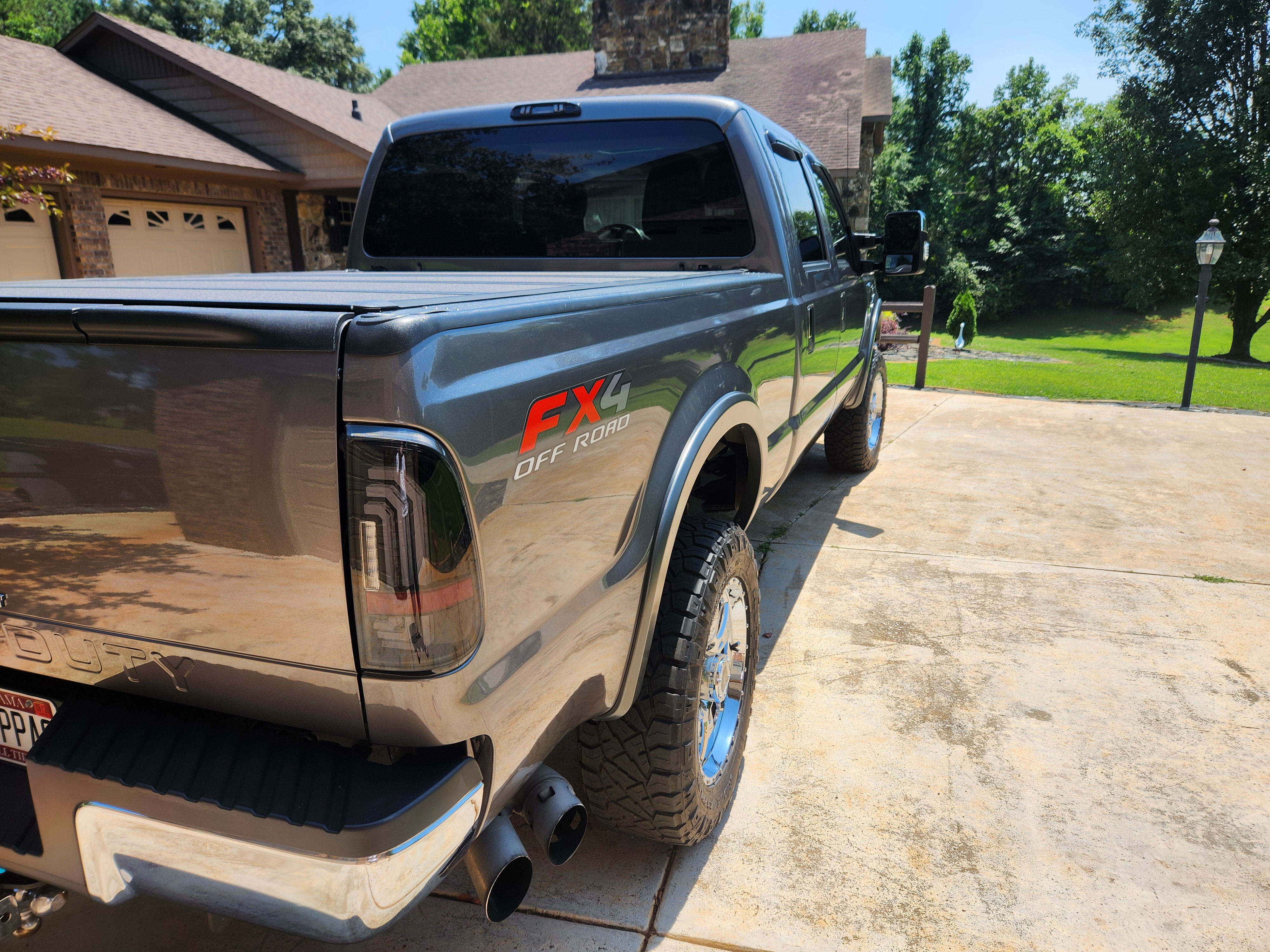 Used 2010 Ford F250 XLT AWD/4WD image 6