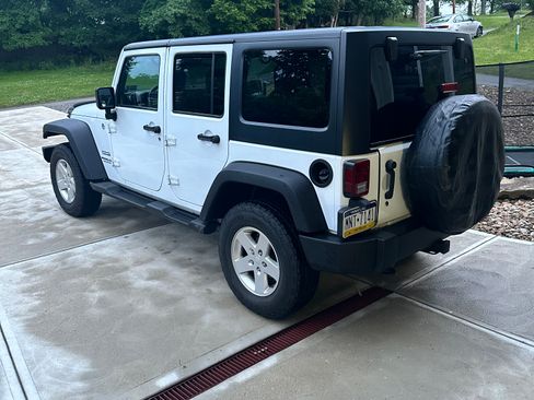 Used 2014 Jeep Wrangler Unlimited Sport w/ Quick Order Package 24S image 8