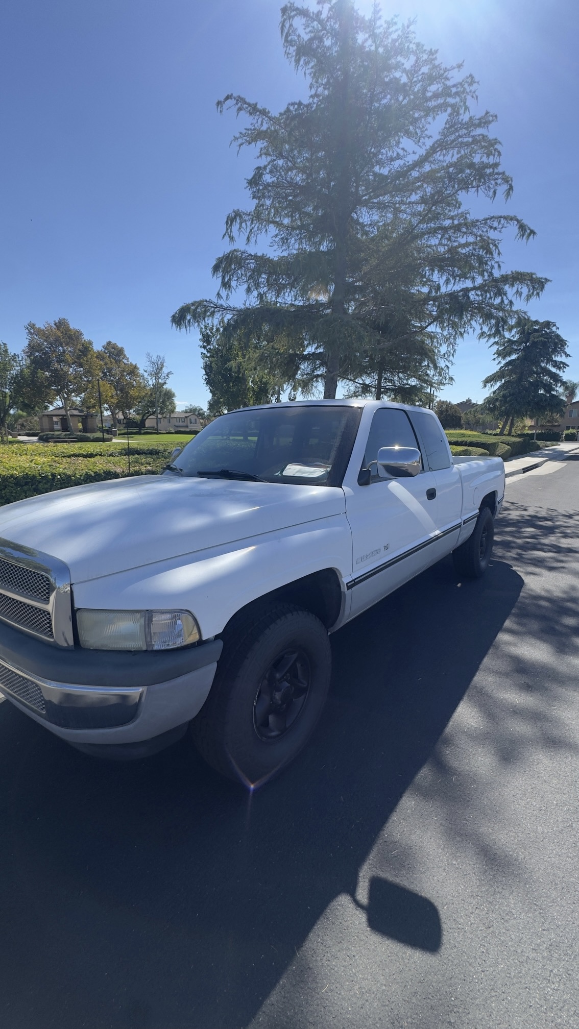 Used 1996 Dodge Ram 1500 Truck 2WD Club Cab image 2