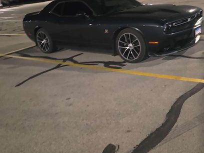 Used 2017 Dodge Challenger R/T Scat Pack w/ Leather Interior Group
