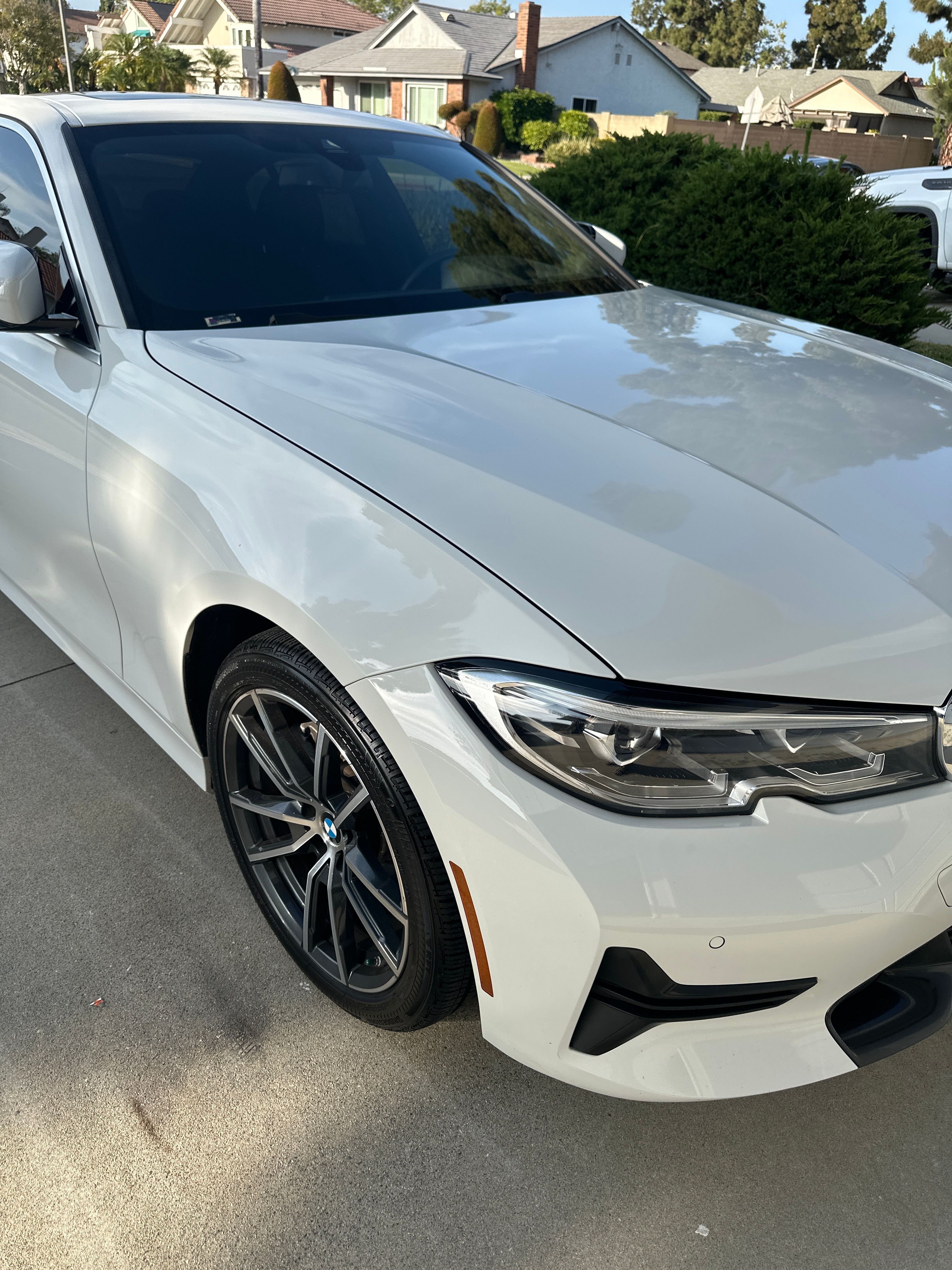 Used 2019 BMW 330i Sedan w/ Premium Package RWD image 2
