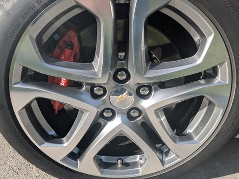 Used 2016 Chevrolet SS image 12