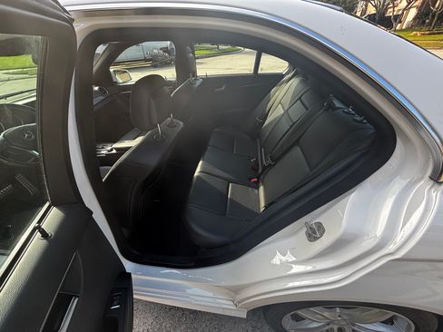 Used 2014 Mercedes-Benz C 250 Sedan image 18
