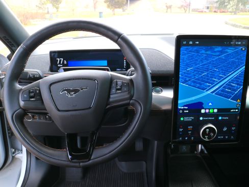 Used 2022 Ford Mustang Mach-E GT image 26