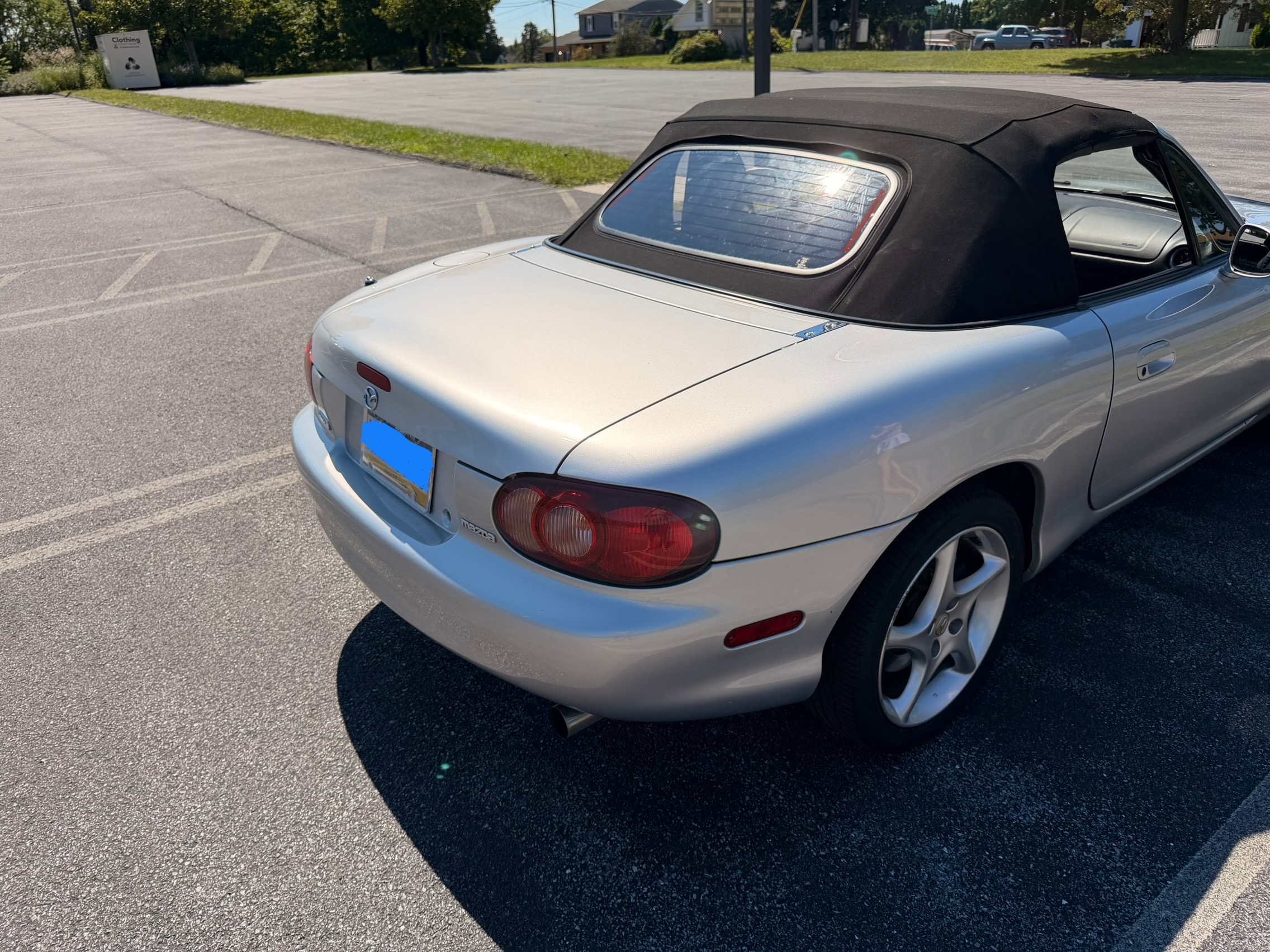 Used 2003 MAZDA MX-5 Miata LS RWD image 9
