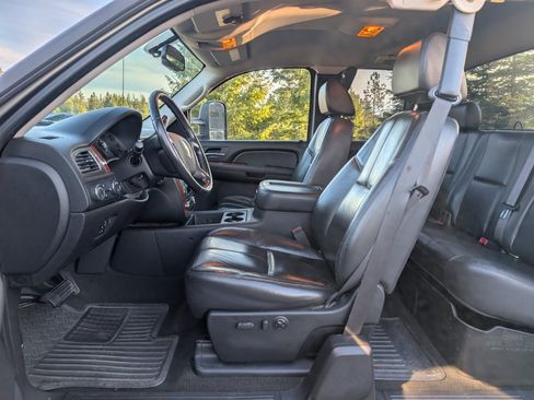Used 2007 Chevrolet Silverado 2500 LTZ w/ EZ-Lift Tailgate Package image 13