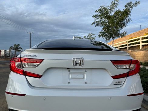 Used 2021 Honda Accord Touring image 5
