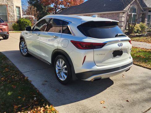Used 2019 INFINITI QX50 Essential w/ Premium Audio Package image 15