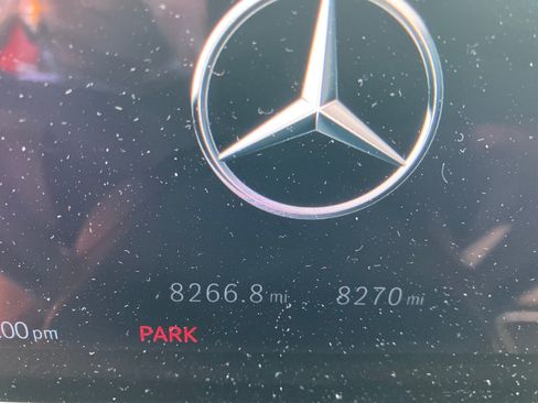 Used 2024 Mercedes-Benz GLB 250 4MATIC image 7