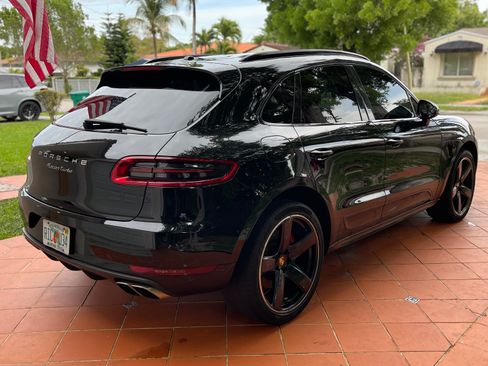 Used 2017 Porsche Macan Turbo AWD/4WD image 13