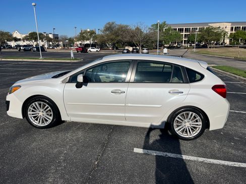 Used 2012 Subaru Impreza 2.0i Limited image 5