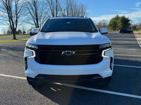 Used 2024 Chevrolet Suburban RST w/ Luxury Package image 9