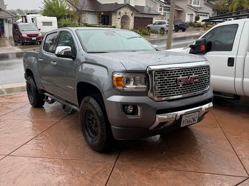 Used 2020 GMC Canyon Denali image 1