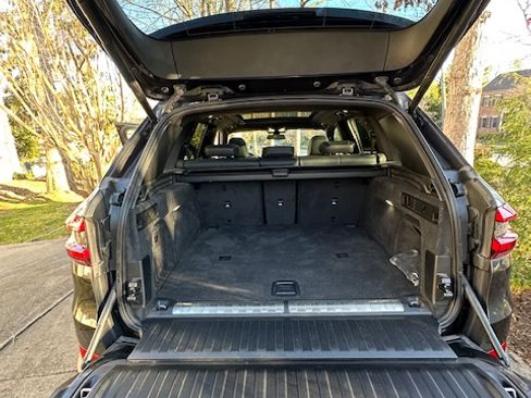 Used 2023 BMW X5 xDrive45e w/ Executive Package image 8