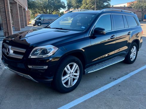 Used 2016 Mercedes-Benz GL 450 4MATIC image 2