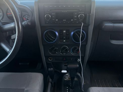 Used 2009 Jeep Wrangler Unlimited X AWD/4WD image 5