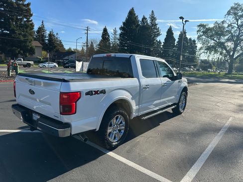Used 2018 Ford F150 Lariat w/ Equipment Group 501A Mid AWD/4WD image 6