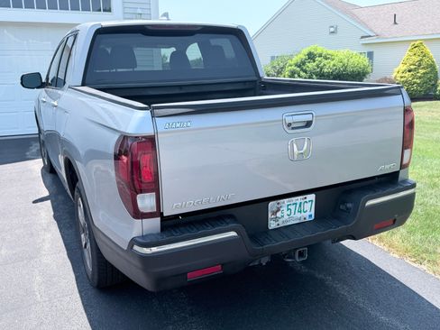Used 2017 Honda Ridgeline RTL image 6