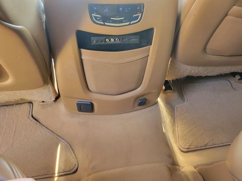 Used 2016 Cadillac Escalade ESV Platinum image 26