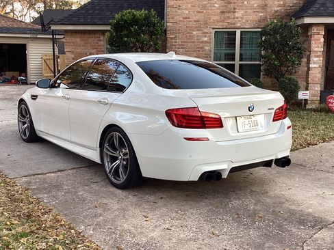 Used 2013 BMW M5 image 10