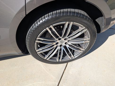 Used 2015 Porsche Macan S image 26